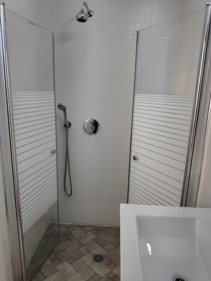 Herzliya Center Apartments ภายนอก รูปภาพ
